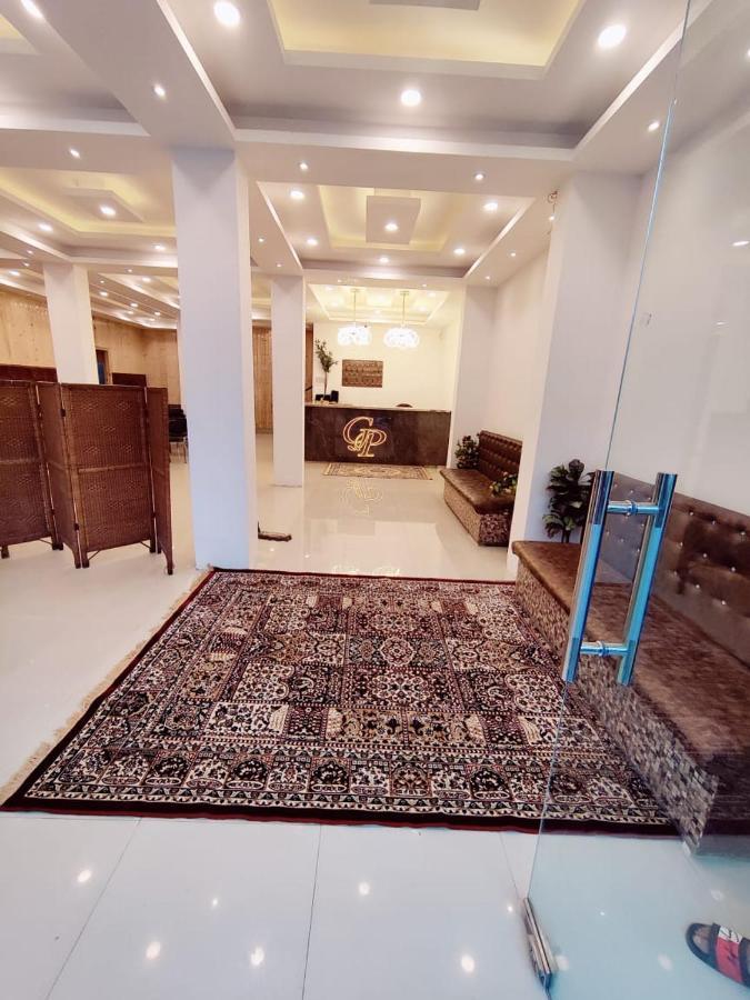 Gulshan Palace By Seven Hills Srinagar By Him Haults Hospitality Extérieur photo